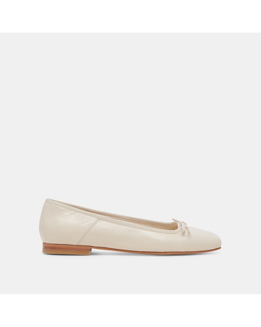 Dolce Vita ANISA BALLET FLATS CREME CRINKLE PATENT