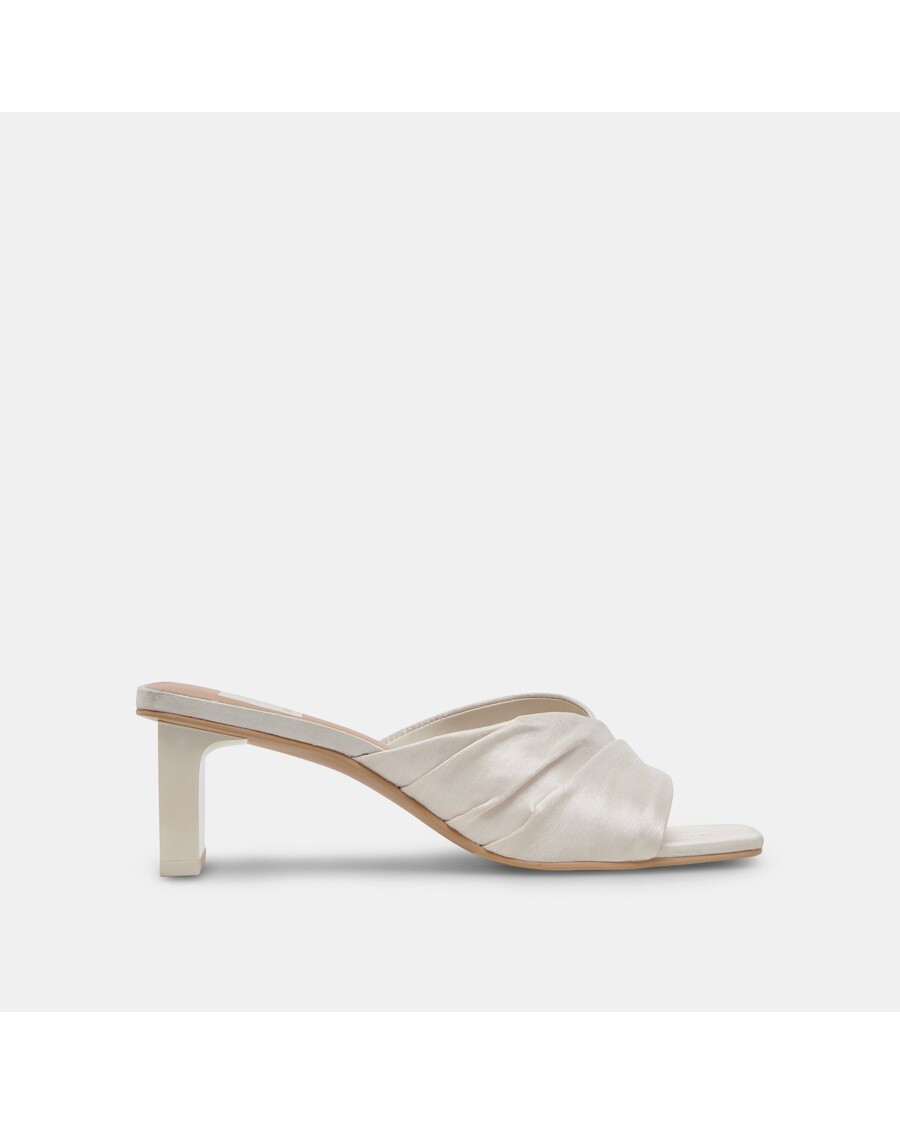 Dolce Vita CARLAN HEELS OFF WHITE SILK