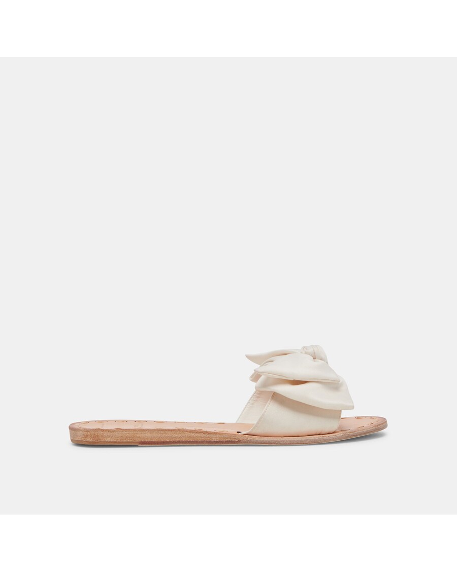 Dolce Vita DARSEY SANDALS WHITE SATIN